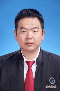 李明福  律师